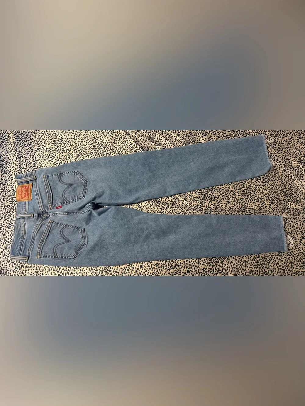 ✨Levi’s Wedgie Straight Jeans✨